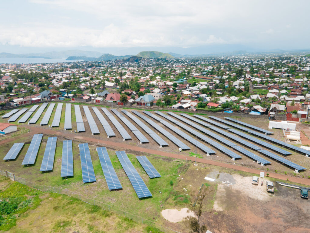 Déploiement de mini-réseaux pour améliorer l’accès à l’électricité propre en République démocratique du Congo